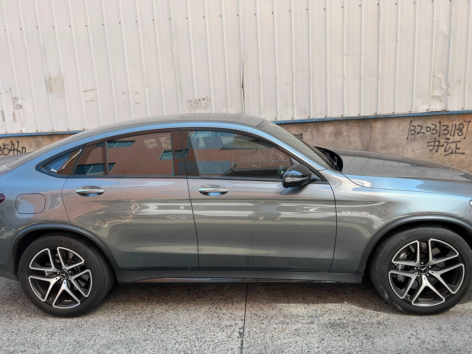 Saia lateral GLC 43/63 S para kit de carroceria AMG da Classe GLC da Mercedes-Benz