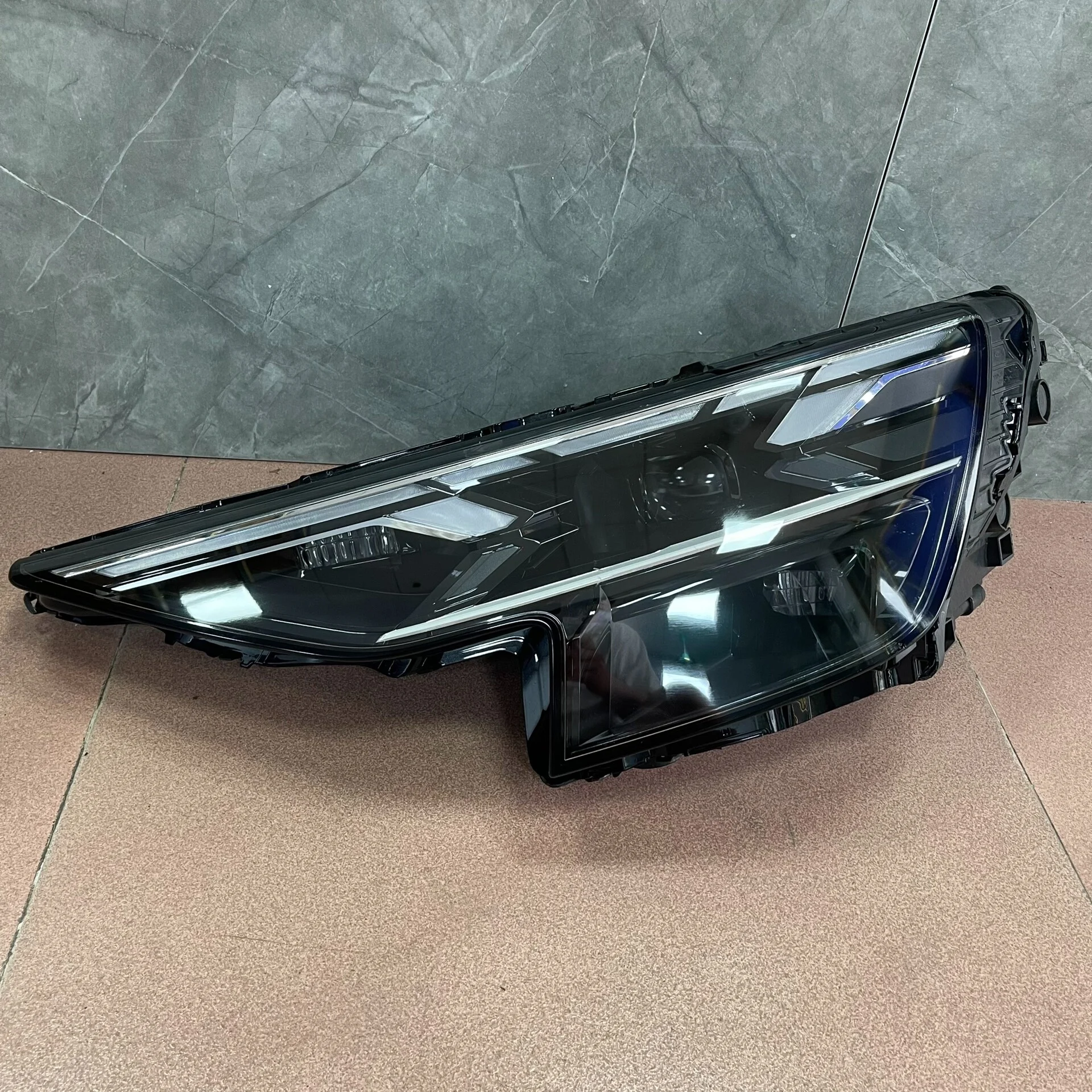 2024 Audi Q8 Matrix LED Headlights (OEM Used, High-Trim)