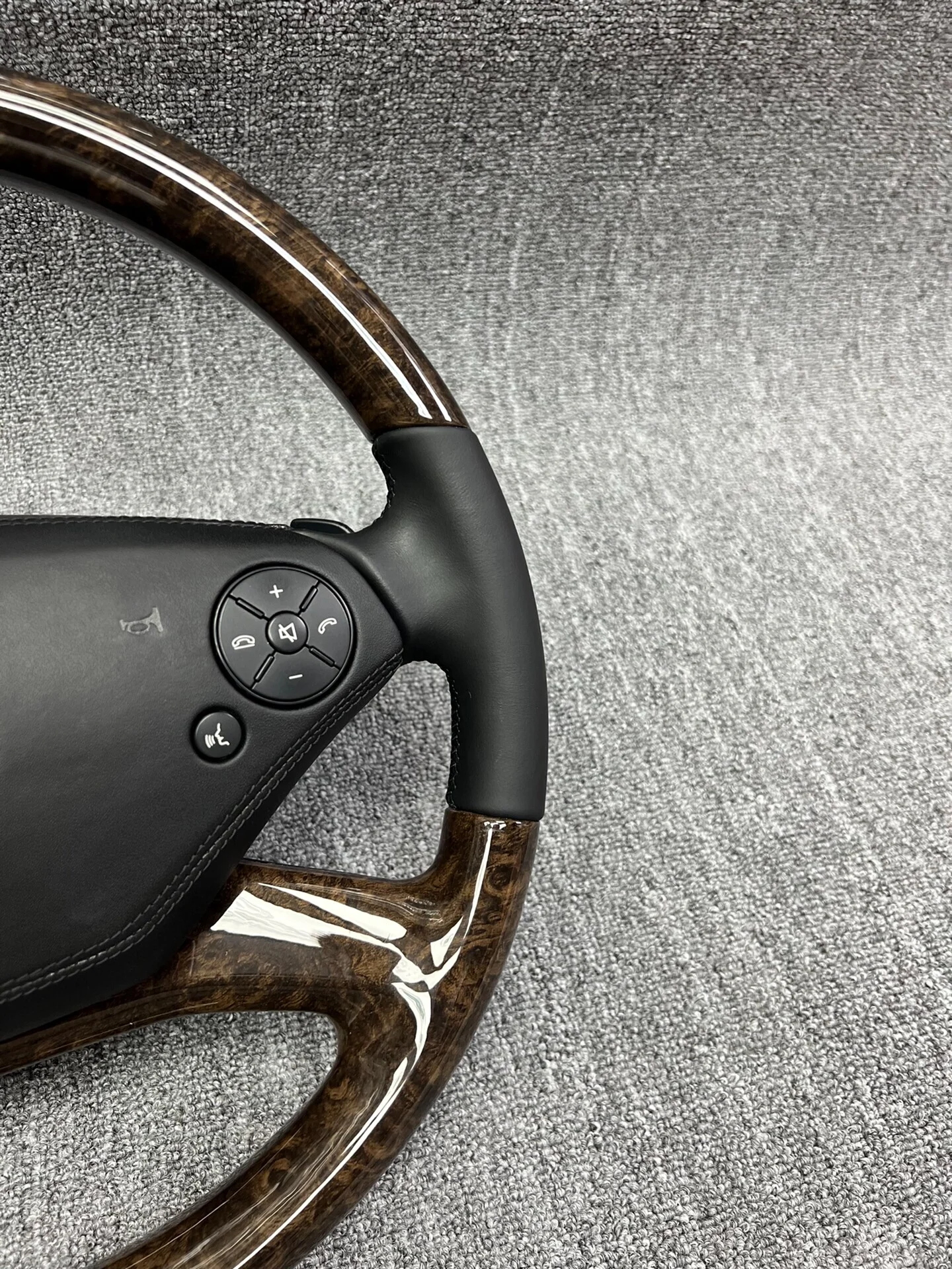 Genuine Wood Steering Wheel for Mercedes-Benz S-Class W221 (2005–2013)