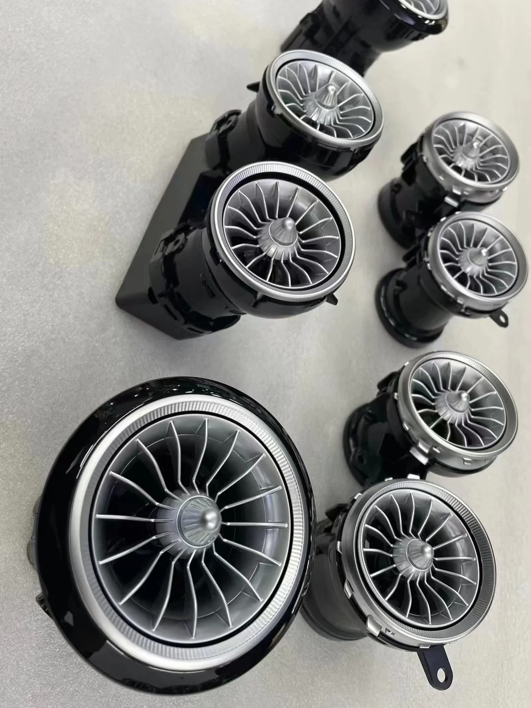 Luz ambiental de salida de aire en forma de turbina luminosa flotante para los modelos Mercedes-Benz Clase C, Clase E y Clase GLC
