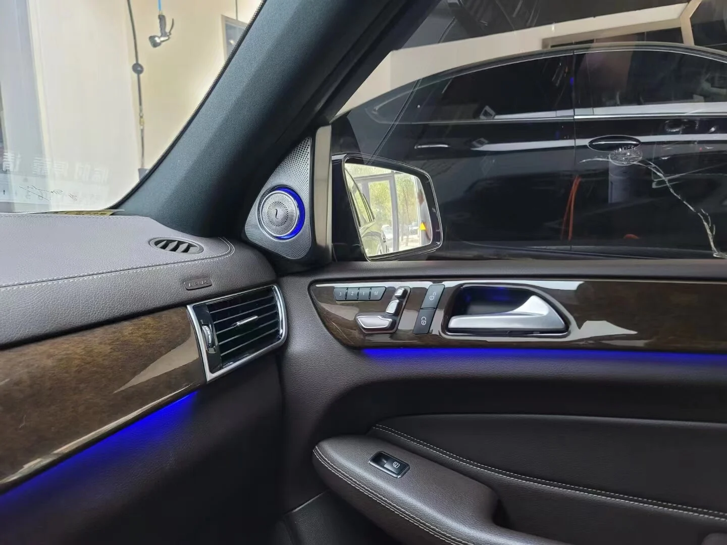 Mercedes-Benz GLE/GLS W166 Ambient Lighting Module (supports 12-color adjustment, 3D rotating tweeter)