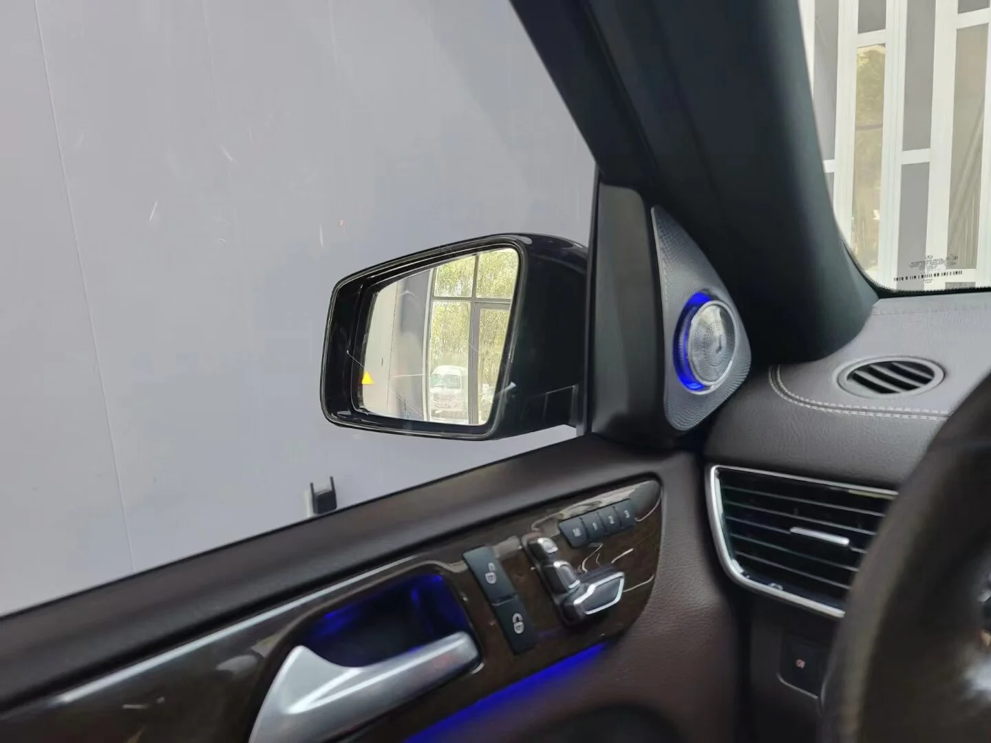 Mercedes-Benz GLE/GLS W166 Ambient Lighting Module (supports 12-color adjustment, 3D rotating tweeter)