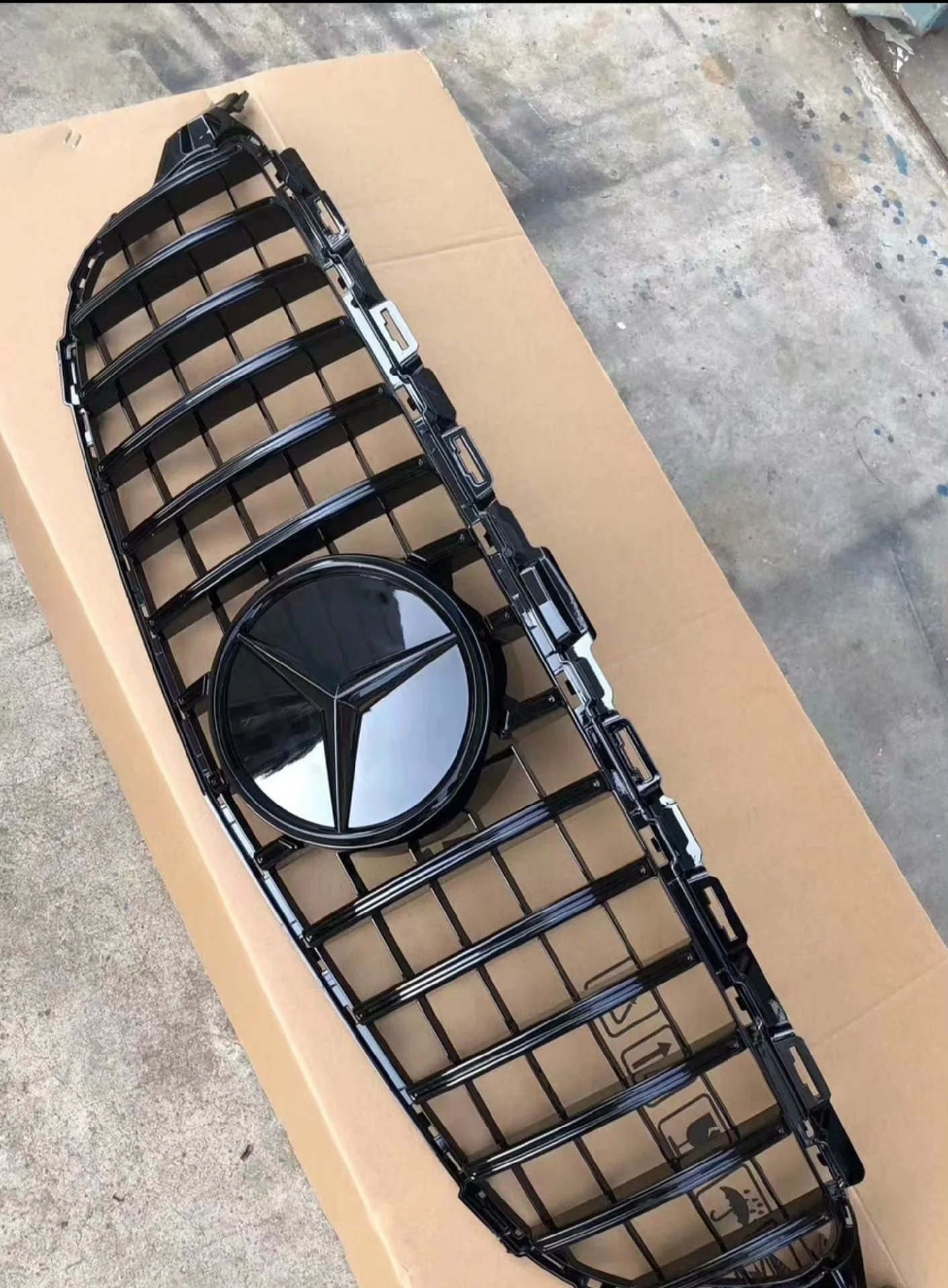 Mercedes-Benz C-Class/E-Class/GLC/CLA Modified GT Vertical Bar Starry Mesh Grille