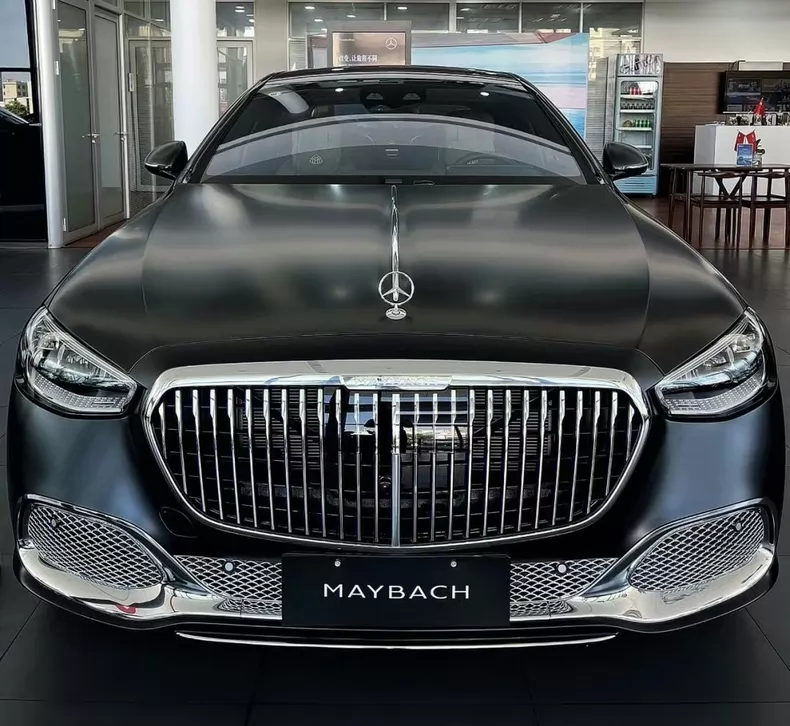Chrome Front Grille with Fog Light Bezels for Mercedes-Maybach S480 / S580 (W223, 2021–2023)