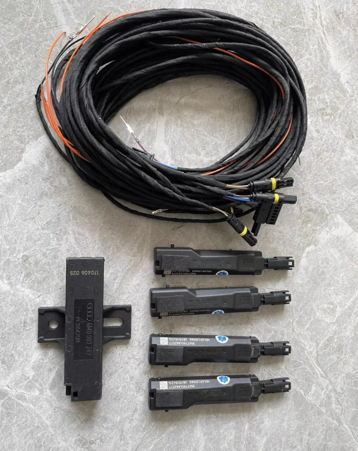 Sistema de Entrada Sem Chave Audi Original – Comfort Access para A4 (2020–2023), A5 (2020–2023) e Q5 (2021–2023)