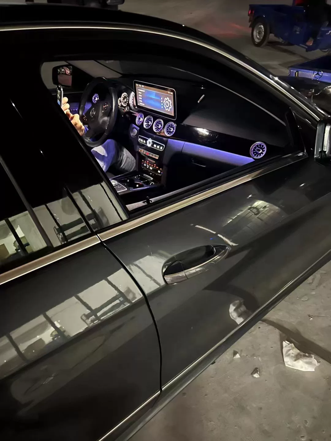 Kit de Modernização do Interior da Mercedes-Benz Classe E (W207) – Infotainment Android, Painel de Instrumentos Digital e Controles de Climatização Premium