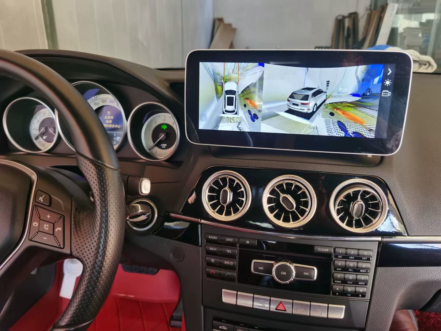 Kit de Modernização do Interior da Mercedes-Benz Classe E (W207) – Infotainment Android, Painel de Instrumentos Digital e Controles de Climatização Premium