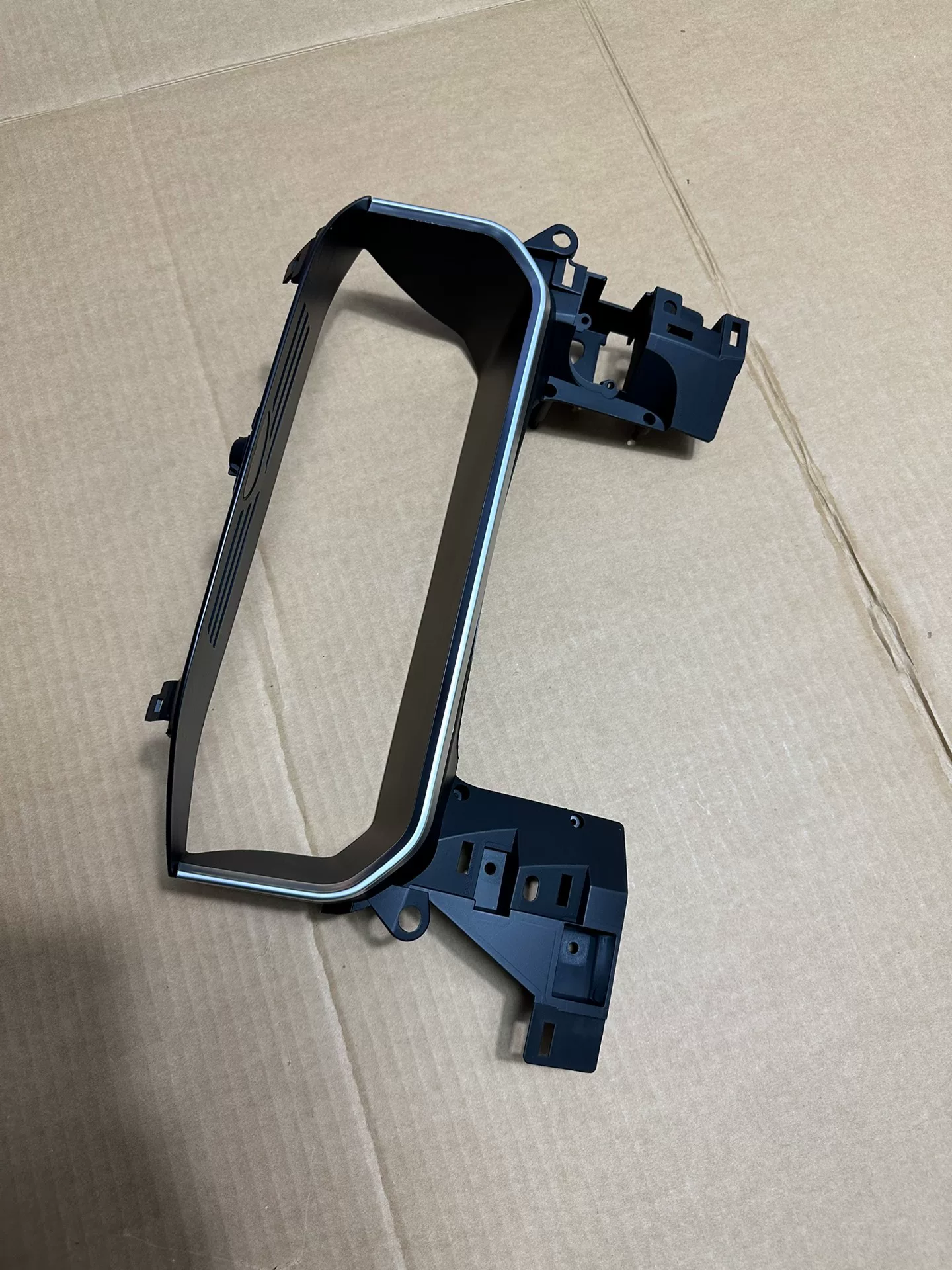 Land Rover Range Rover Sport 2014–2017 Upgrade to 2022 Model: Dedicated Instrument Cluster Bracket for Full-LCD Gauge Panel