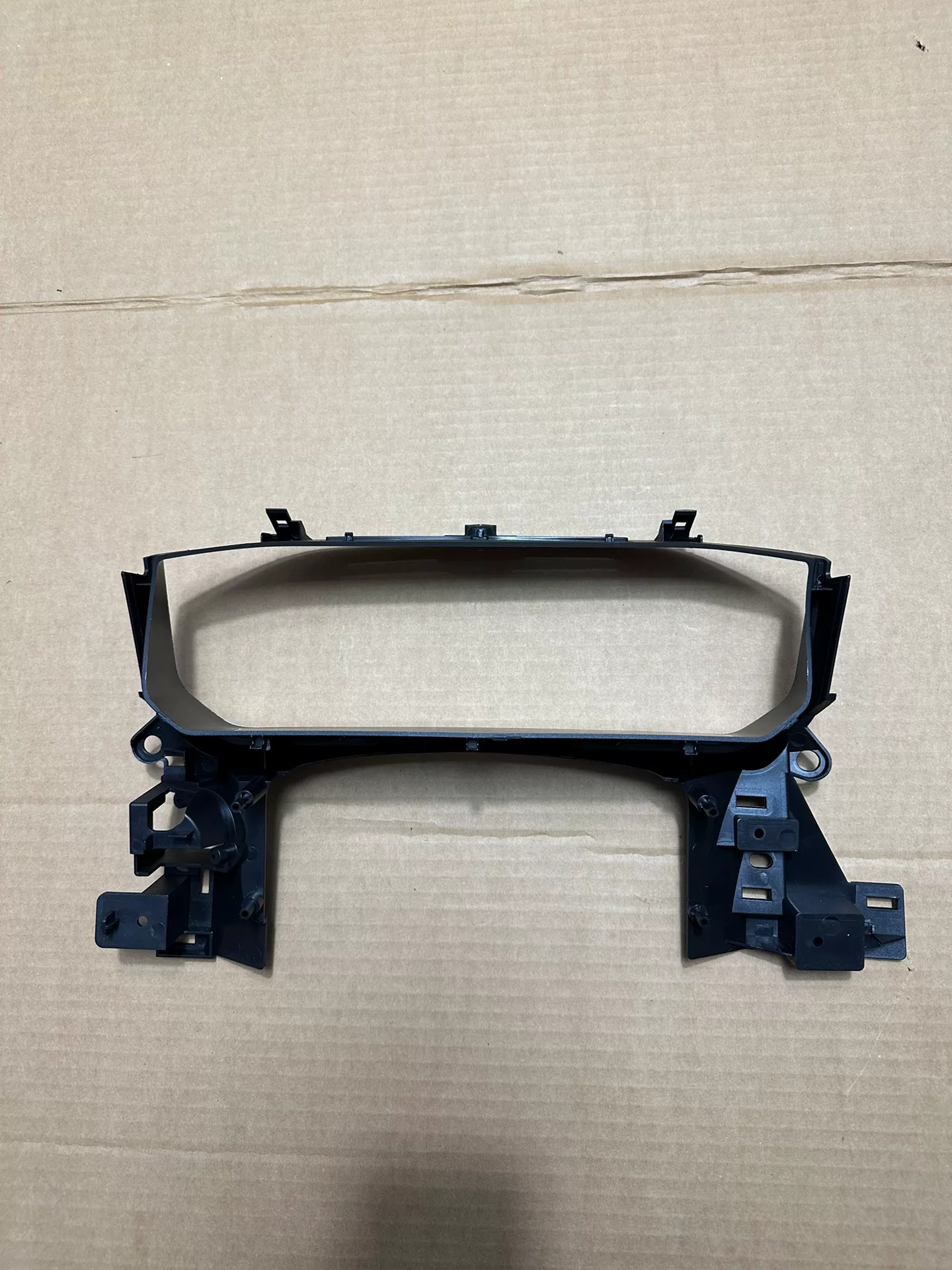 Land Rover Range Rover Sport 2014–2017 Upgrade to 2022 Model: Dedicated Instrument Cluster Bracket for Full-LCD Gauge Panel