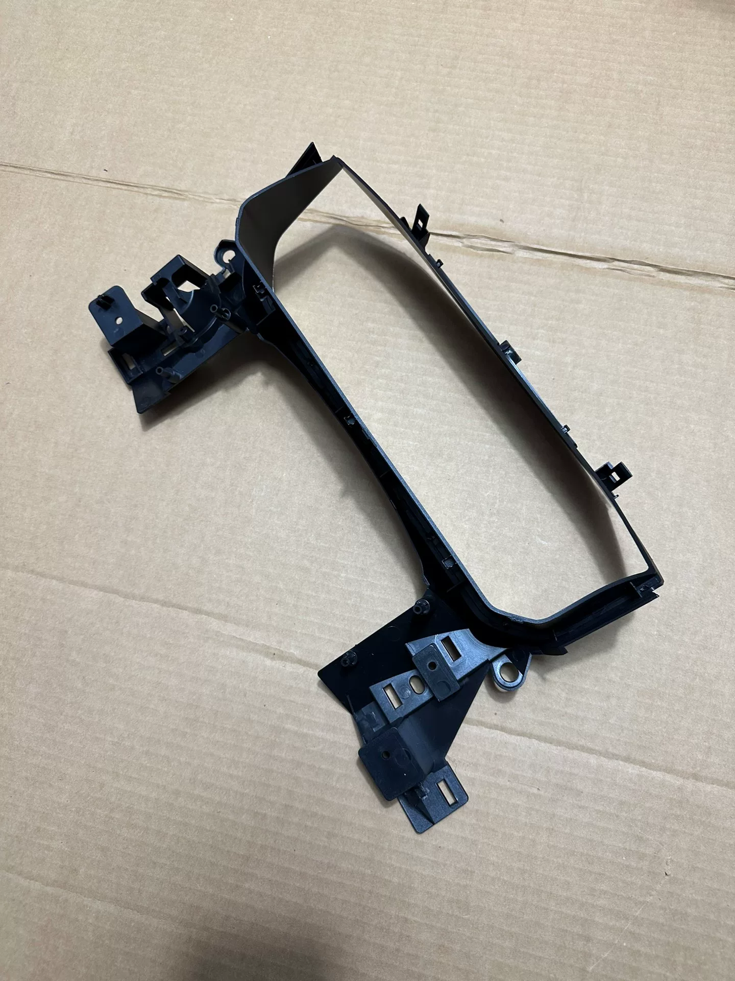 Land Rover Range Rover Sport 2014–2017 Upgrade to 2022 Model: Dedicated Instrument Cluster Bracket for Full-LCD Gauge Panel