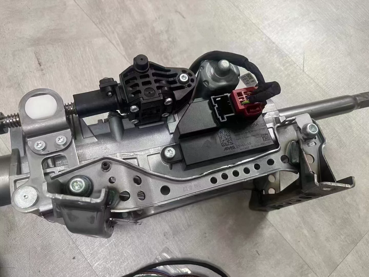Original Audi A6L, A7, C8 Electric Steering Wheel Assembly (Salvage Part)