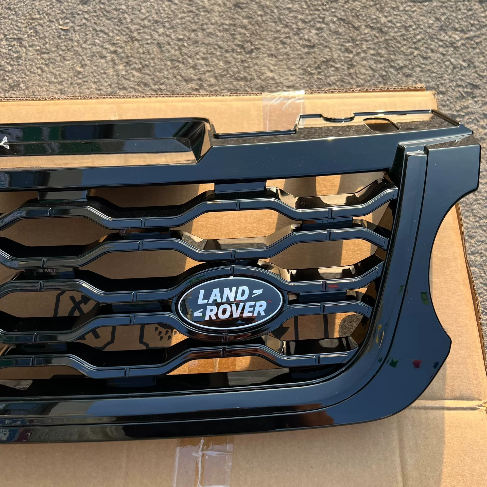 Front Grille Modification Kit for Land Rover Range Rover Sport 14–17 Models, Compatible with 18–22 Models