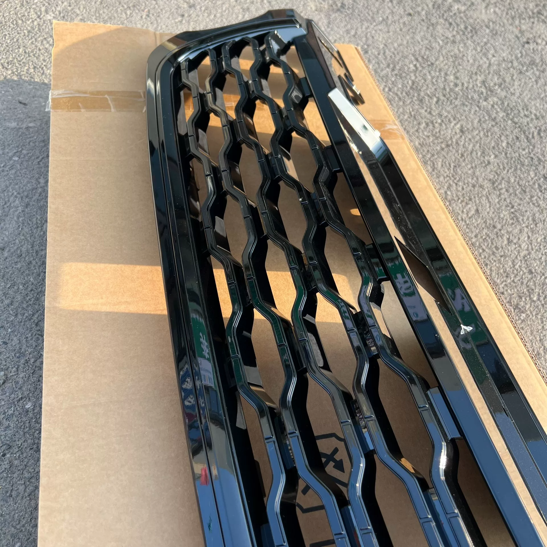 Front Grille Modification Kit for Land Rover Range Rover Sport 14–17 Models, Compatible with 18–22 Models