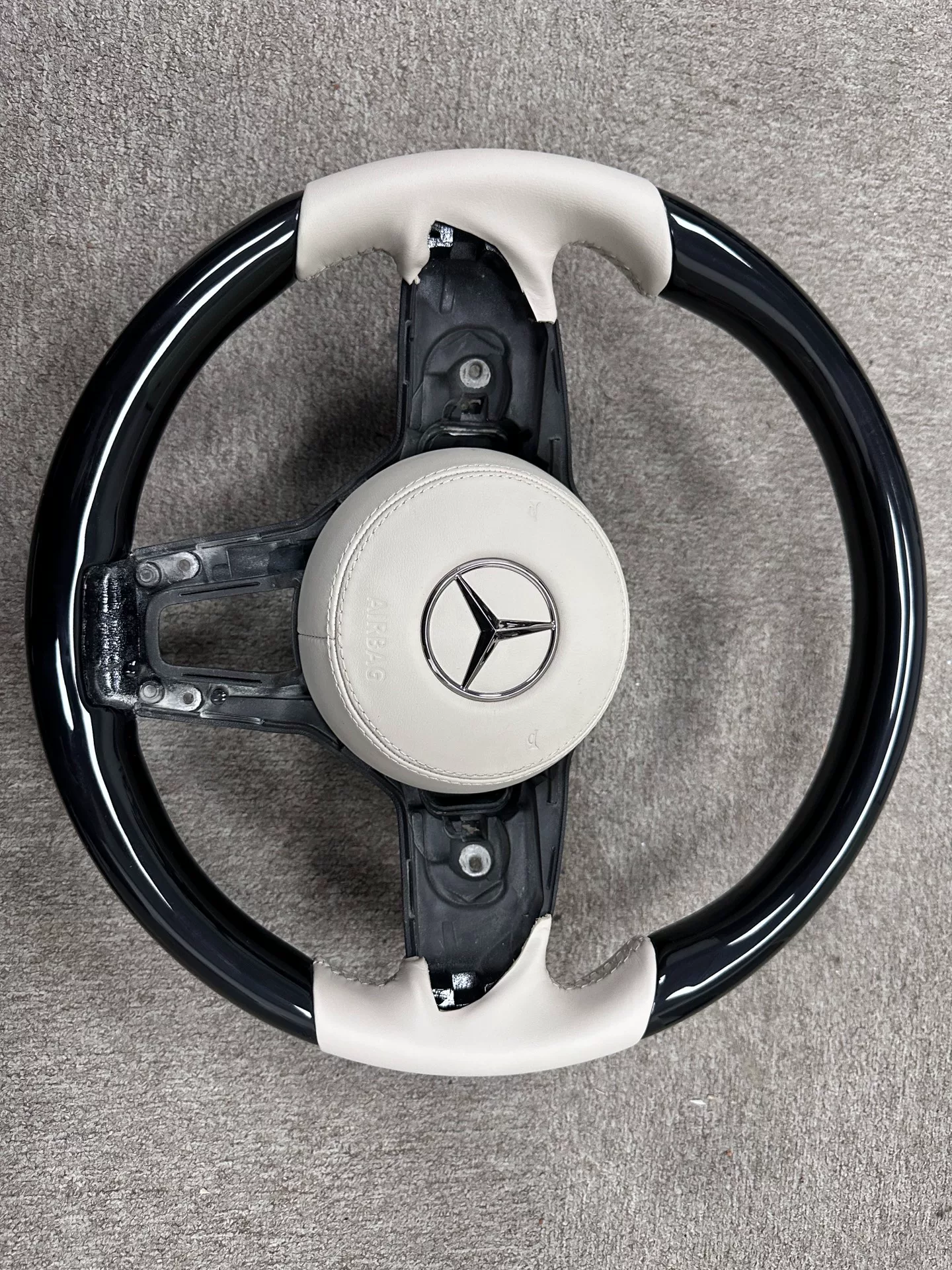 Painéis de acabamento em preto piano escovado de luxo para Mercedes-Benz GLE, GLS e Maybach (W167 Plataforma)