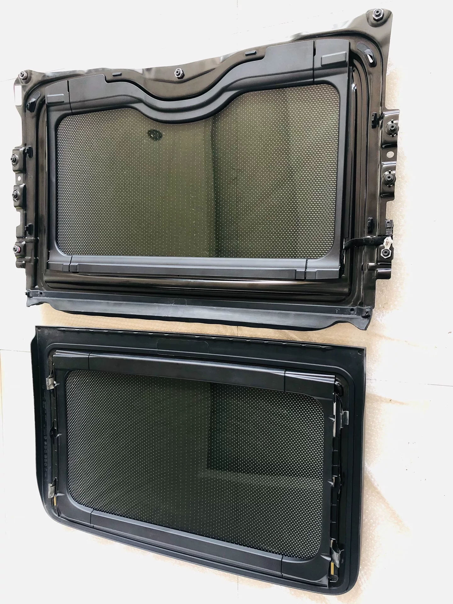 BMW G38 5 Series Starlight Headliner Glass Assembly (Front Panel)
