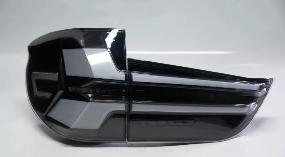 Conjunto de lanternas traseiras LED para BMW X5 F15 (2014–2018) (com função de luz de marcha-atrás)
