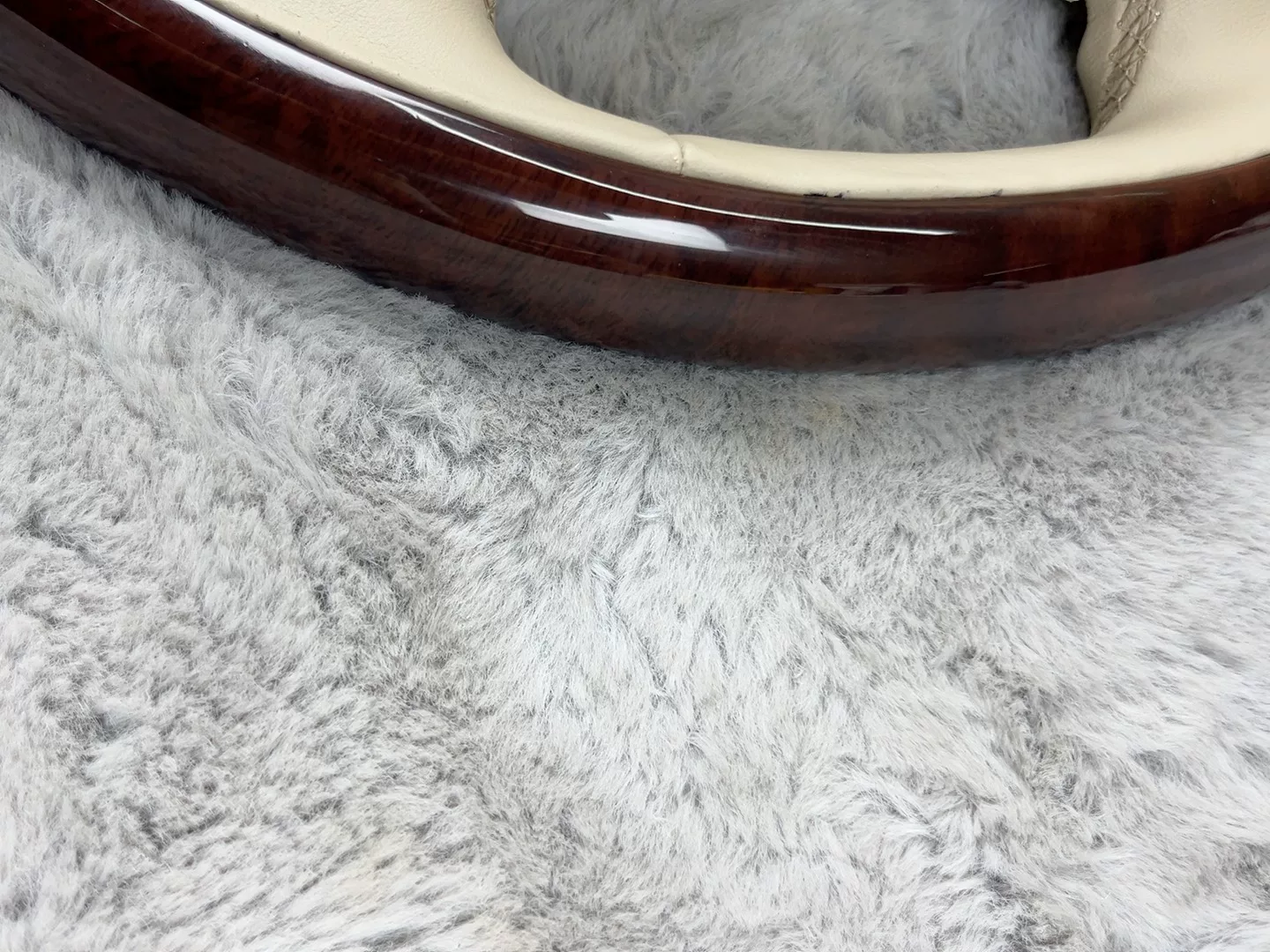 Handcrafted Walnut Wood Steering Wheel for Volvo S90, S80 & XC70