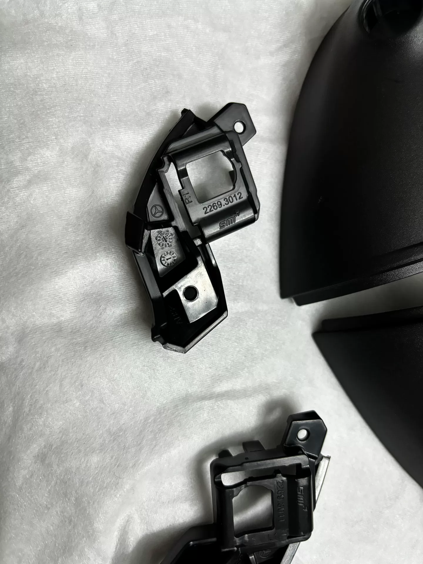 Genuine Mercedes-Benz Mirror Base Housing Kit for A-Class, CLA-Class, GLA, GLB & EQA (W177, H247, X247)