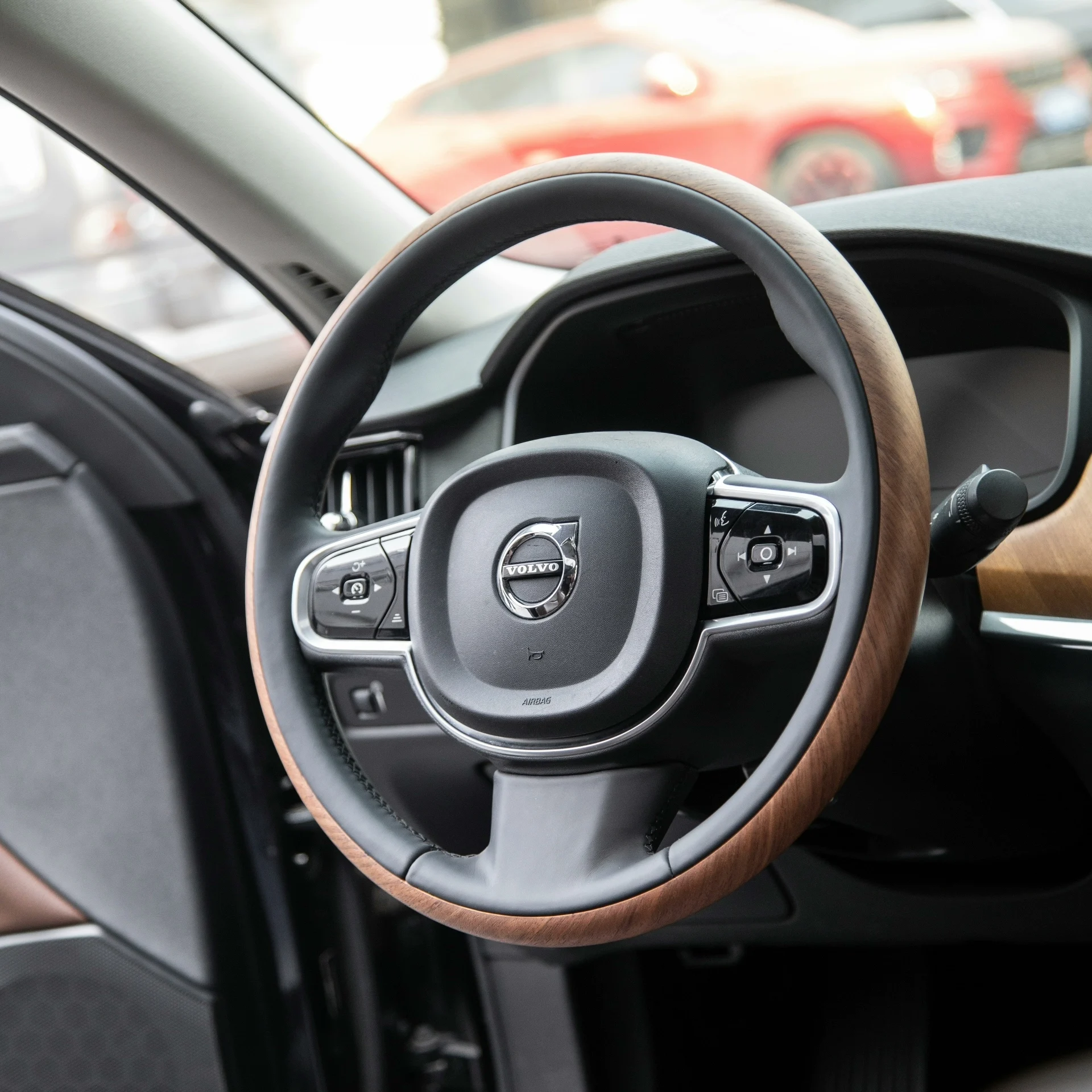 Genuine Volvo Wood-Grain Steering Wheel Upgrade for XC90, XC60 & S90