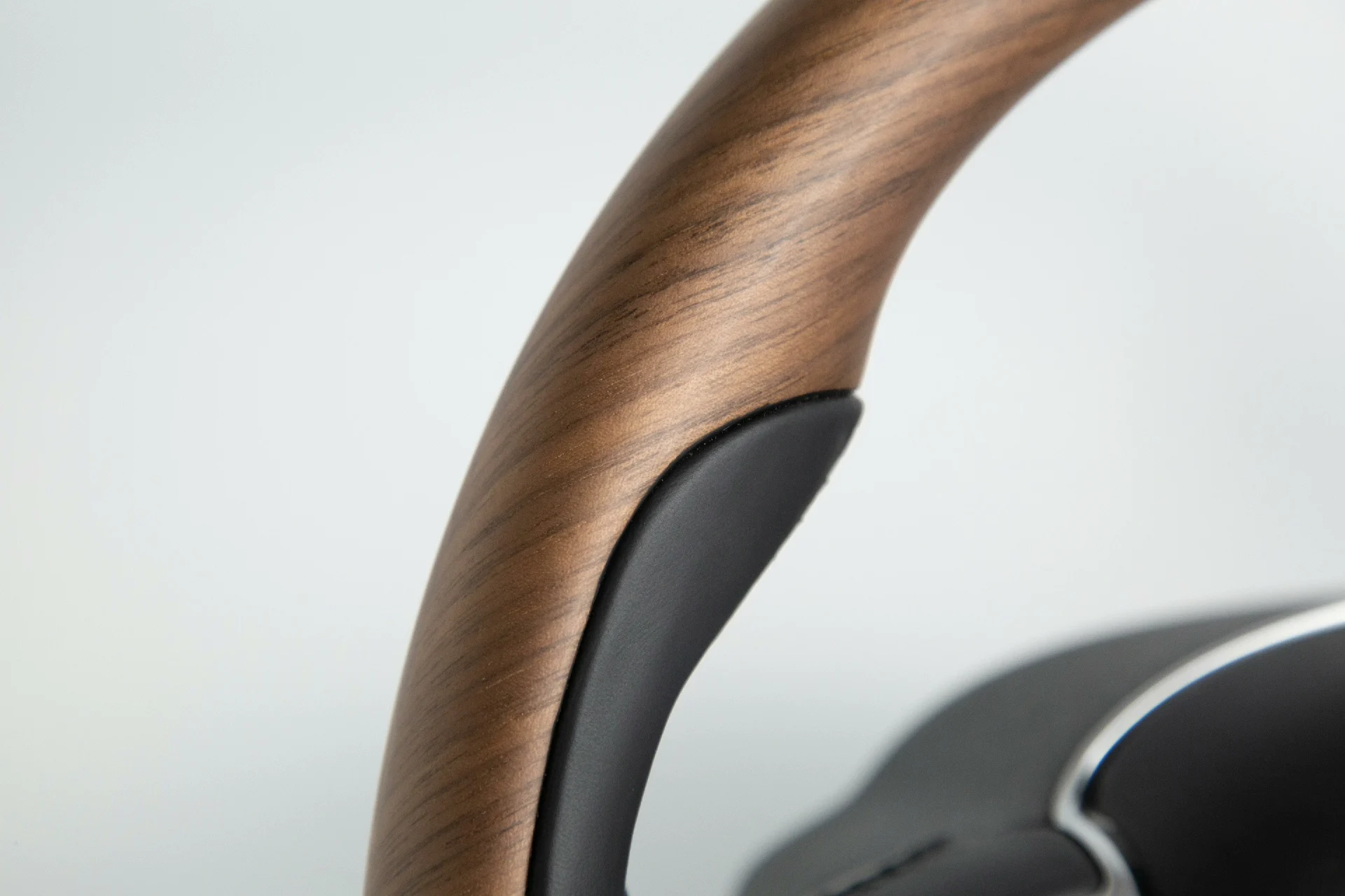 Genuine Volvo Wood-Grain Steering Wheel Upgrade for XC90, XC60 & S90