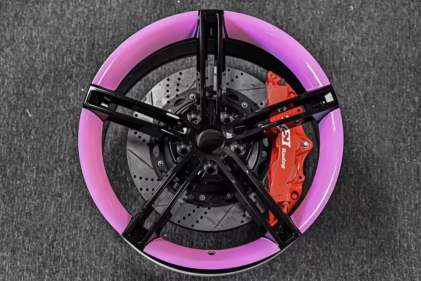 Porsche-Style Forged & Flow-Formed Alloy Wheels – 17" to 21" (5x112/108/114.3/120) – Dual-Tone Black + White or Black + Pink