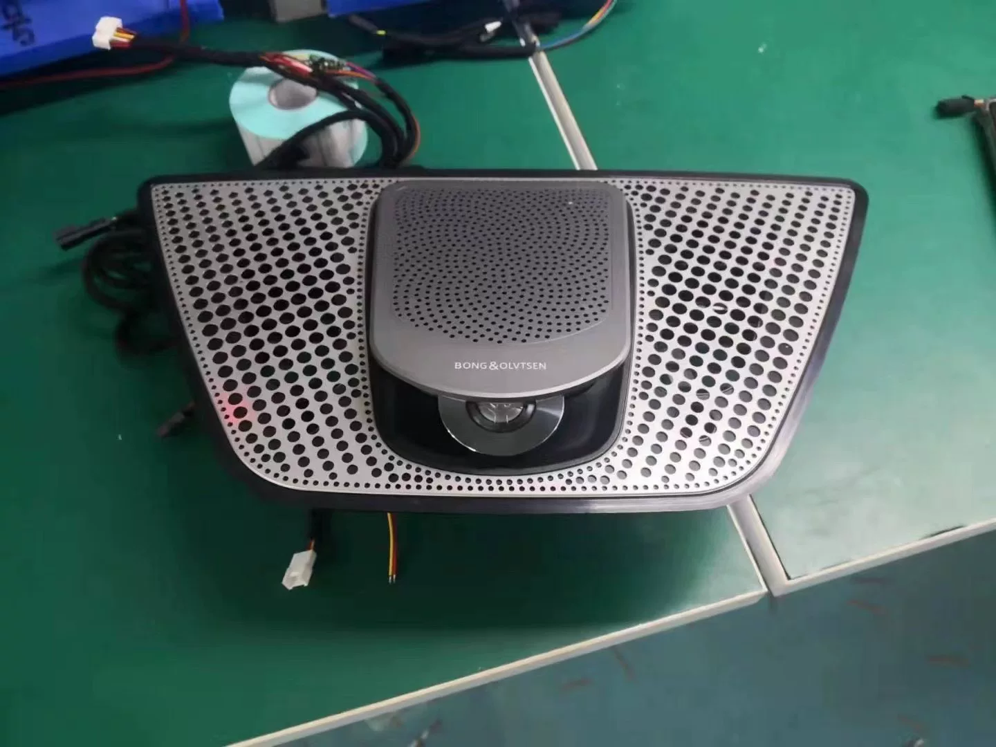 BMW X5/X6/X7 Power-Rising Center Console Speaker Assembly (G05/G06/G07/G18)