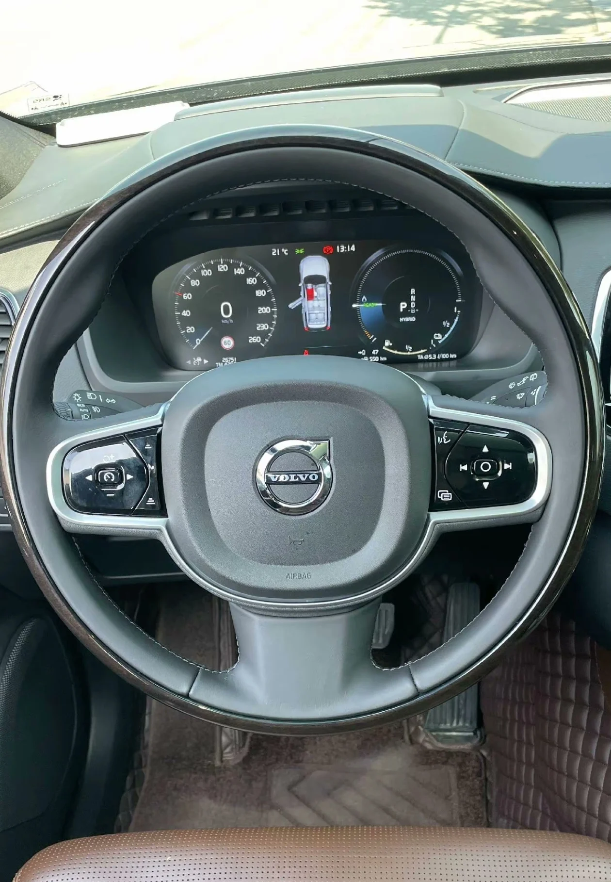 Handcrafted Genuine Wood Steering Wheel for Volvo XC90 & XC60