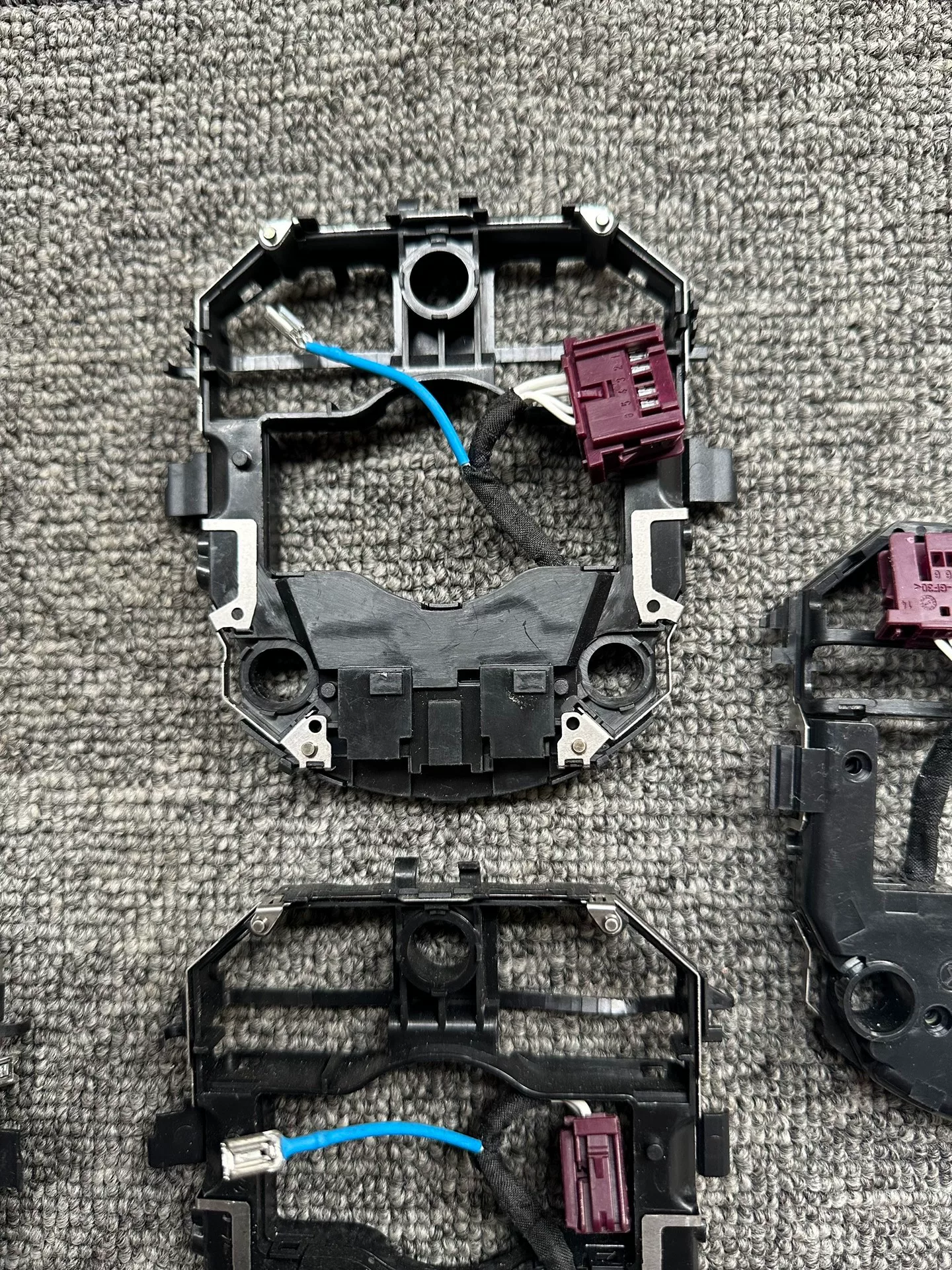 Mercedes-Benz Steering Wheel Protocol Adapt for _ _____ ______ (809) Upgrade to 801-Style Steering Wheel