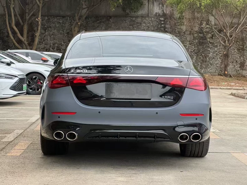 Mercedes-Benz Classe E W214 (2024–2025) Spoiler de Lábio do Difusor Traseiro Estilo AMG E53