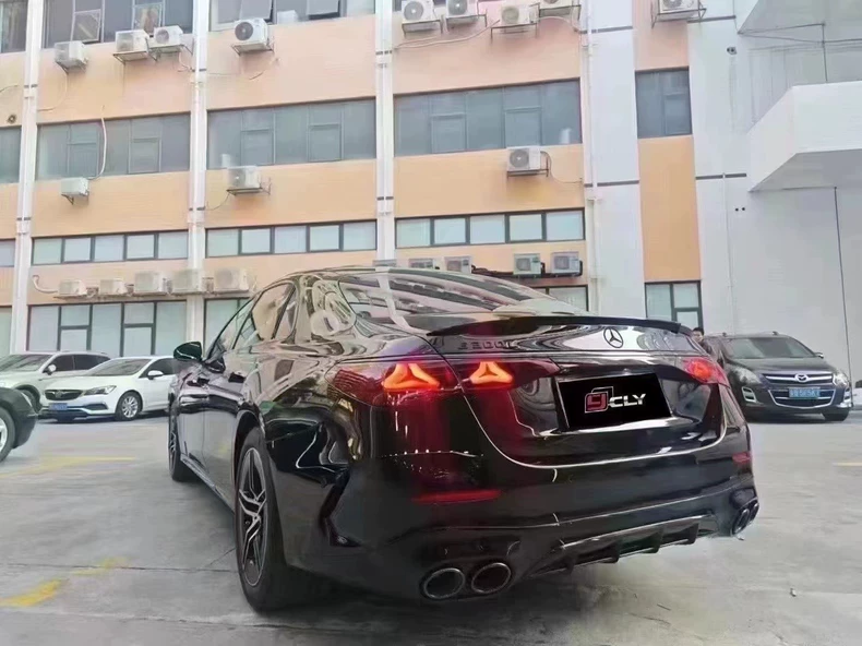Mercedes-Benz Classe E W214 (2024–2025) Spoiler de Lábio do Difusor Traseiro Estilo AMG E53