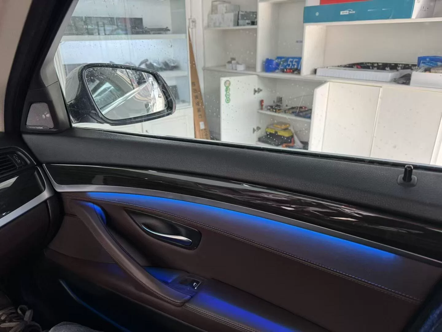 BMW F18/F02 Interior Ambient Lighting Kit – 18-LED Full-Car RGBW System with Dual-Zone App Control & OEM iDrive Integration