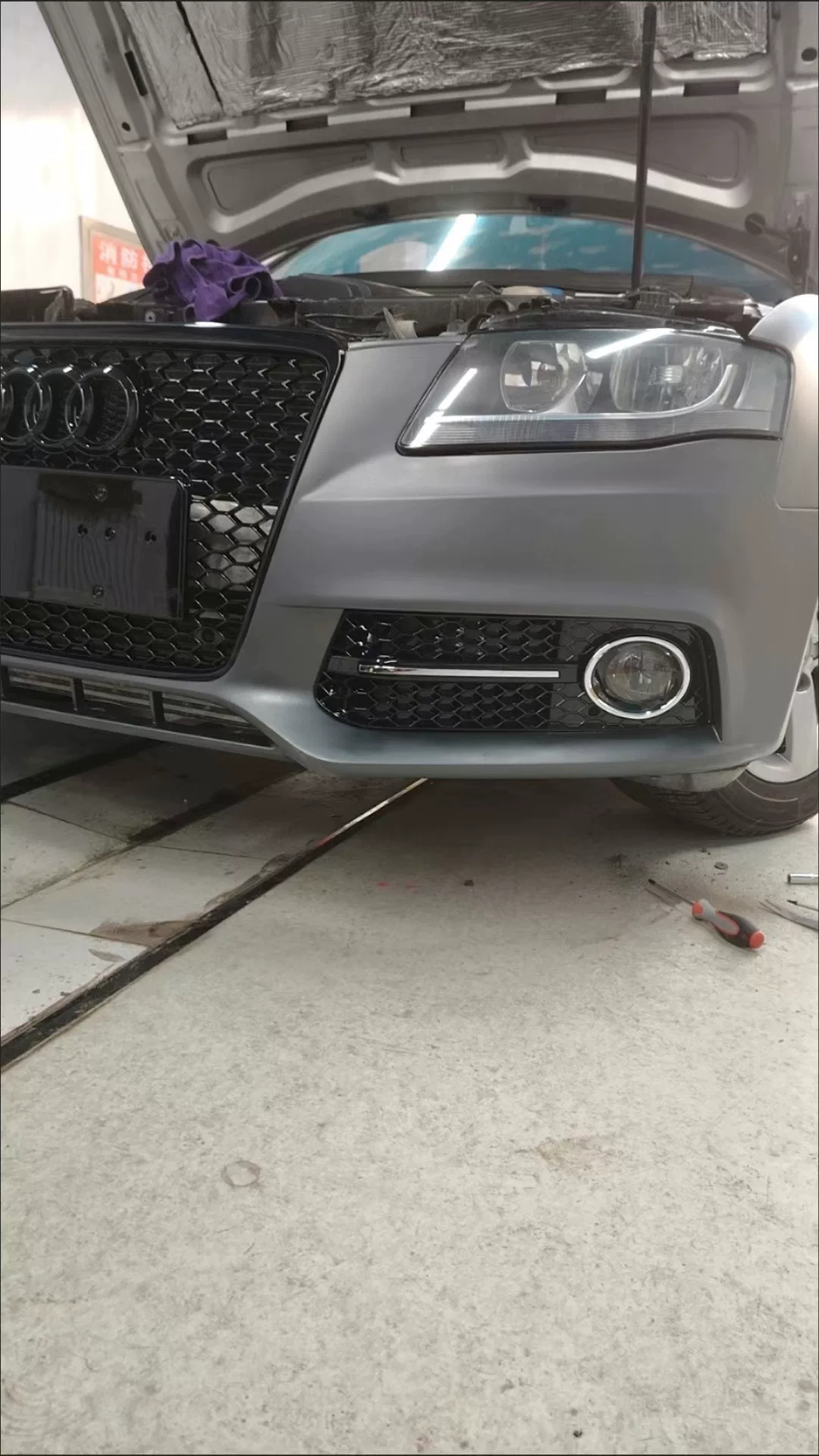 RS4-Style Front Fog Light Grille Trim for Audi A4 B8 (2009–2012)