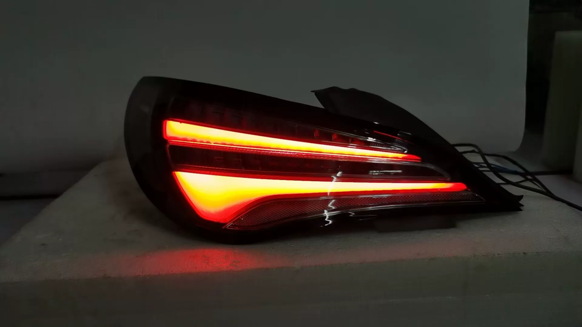 Mercedes-Benz CLA-Class (C117) 2013-2019 Luzes Traseiras LED Blackout – Atualização Plug & Play