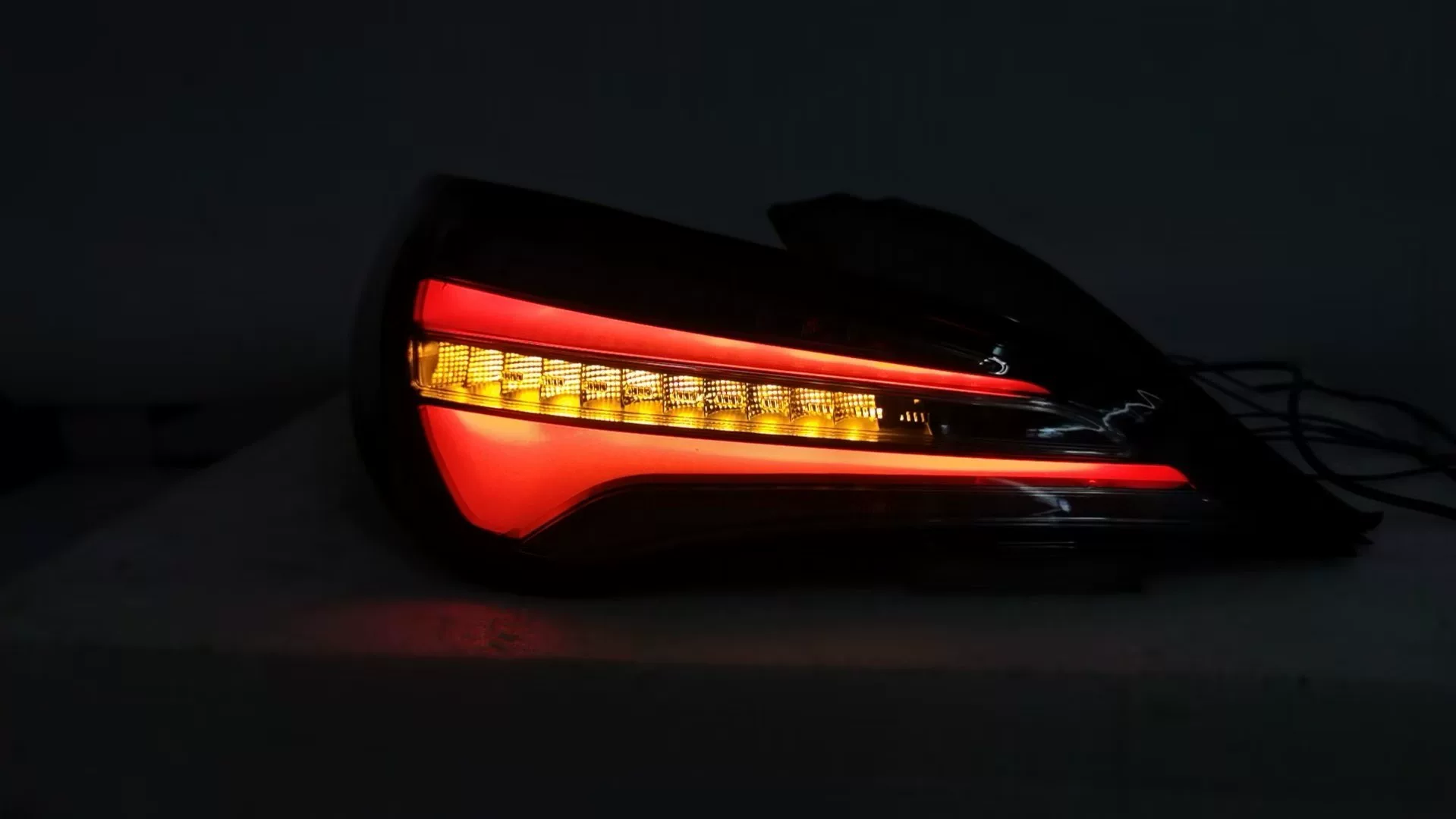 Mercedes-Benz CLA-Class (C117) 2013-2019 Luzes Traseiras LED Blackout – Atualização Plug & Play