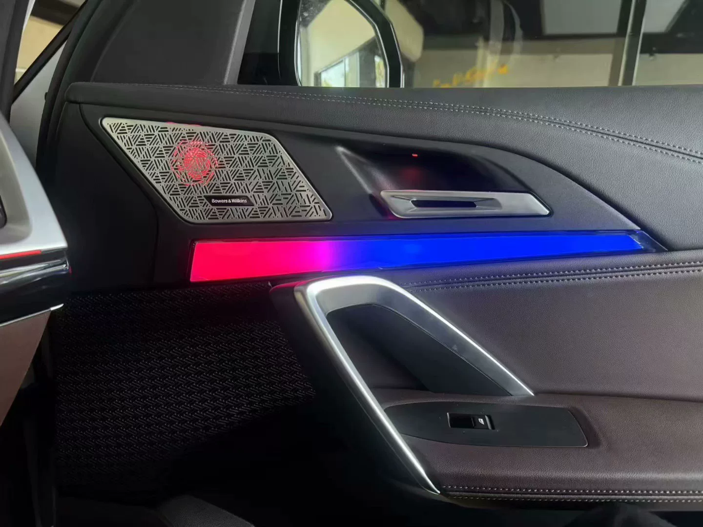 BMW U11/U12 X1/X2 Illuminated Cover Panel 8-Piece Set (Crystal Ambient Lighting, Chrome Plating)
