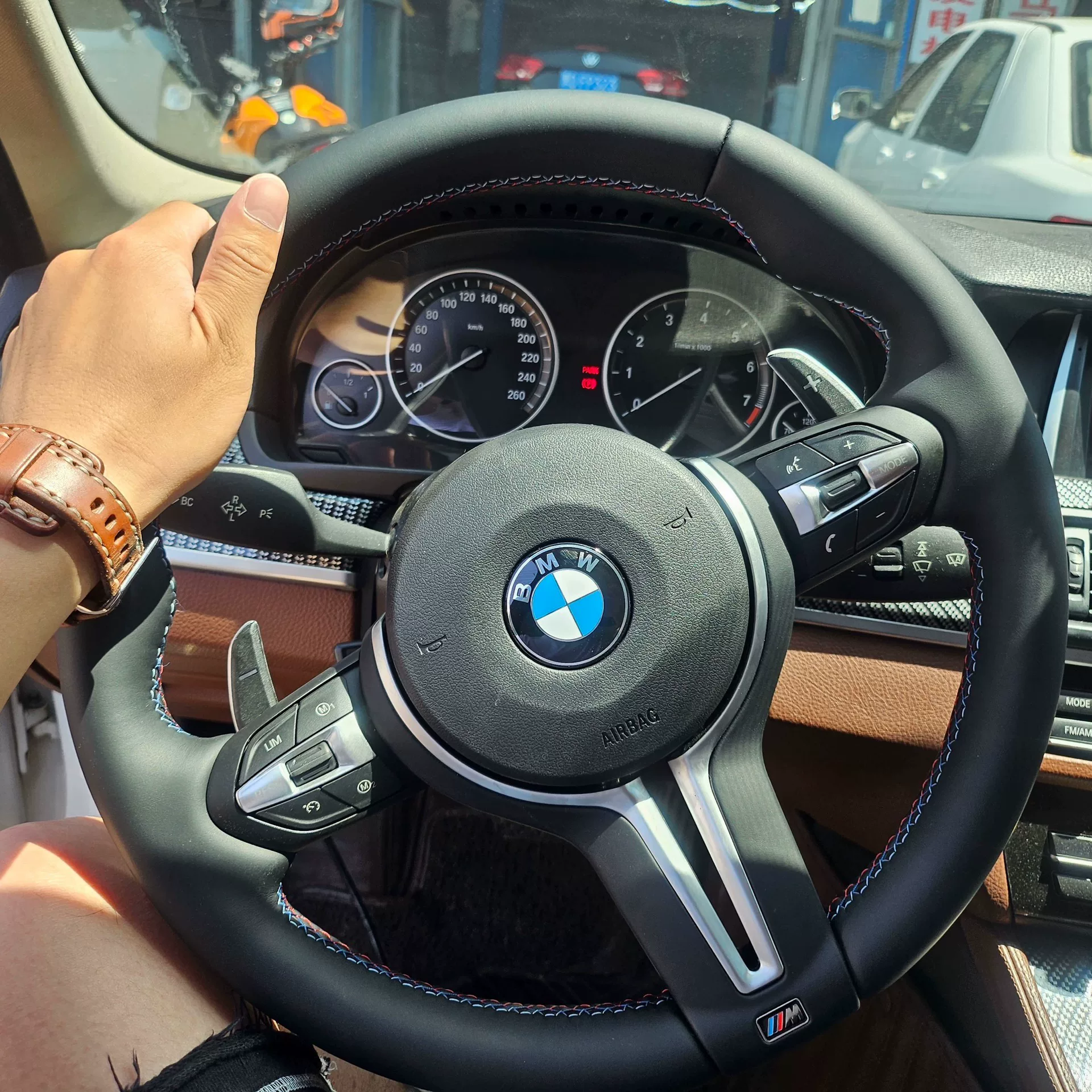 BMW Split-Spoke Steering Wheel Assembly (Carbon Fiber & Leather Options)