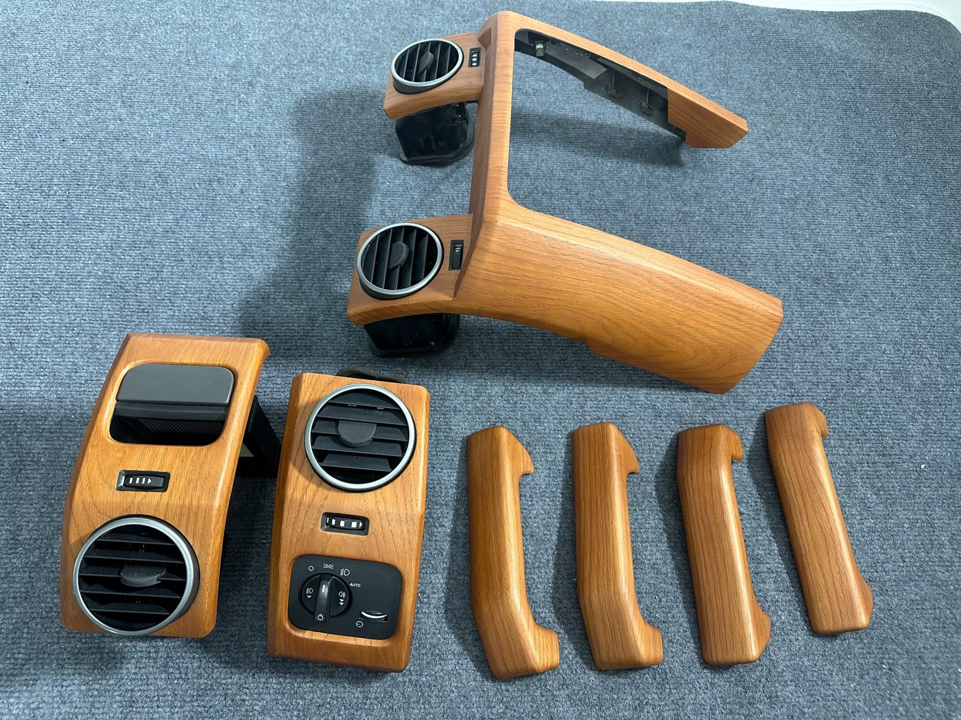 Land Rover Discovery 3 Red-Brown Ash Wood Steering Wheel Trim Kit