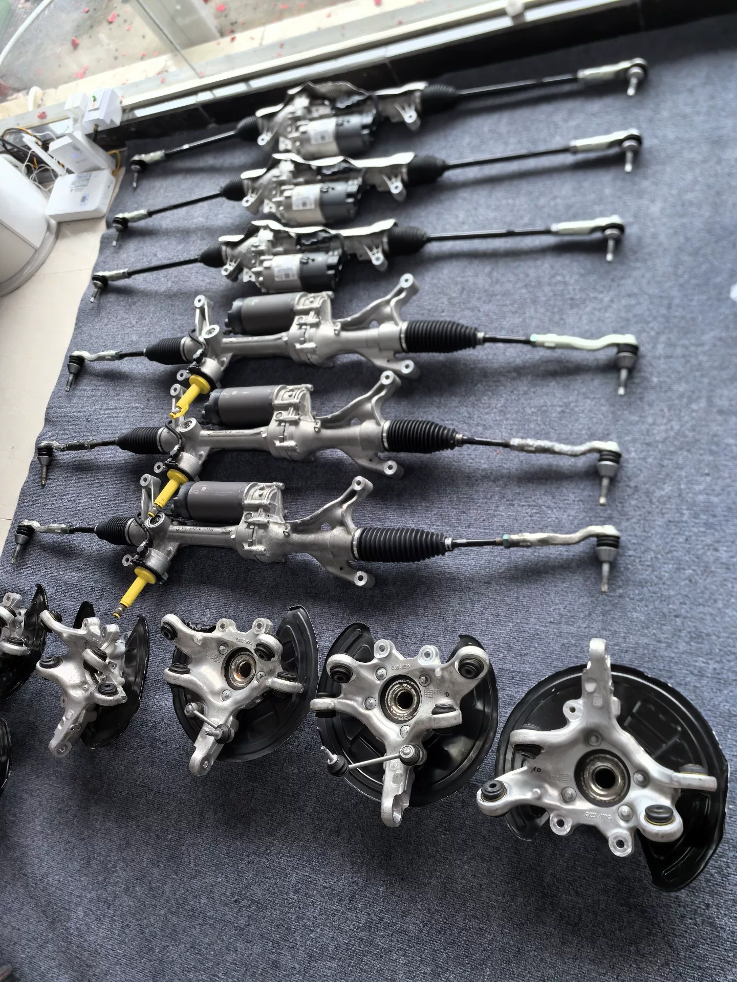 Genuine Mercedes-Benz W223 S-Class Rear-Axle Steering Rack Assembly (Front & Rear) – Tested & Fully Functional
