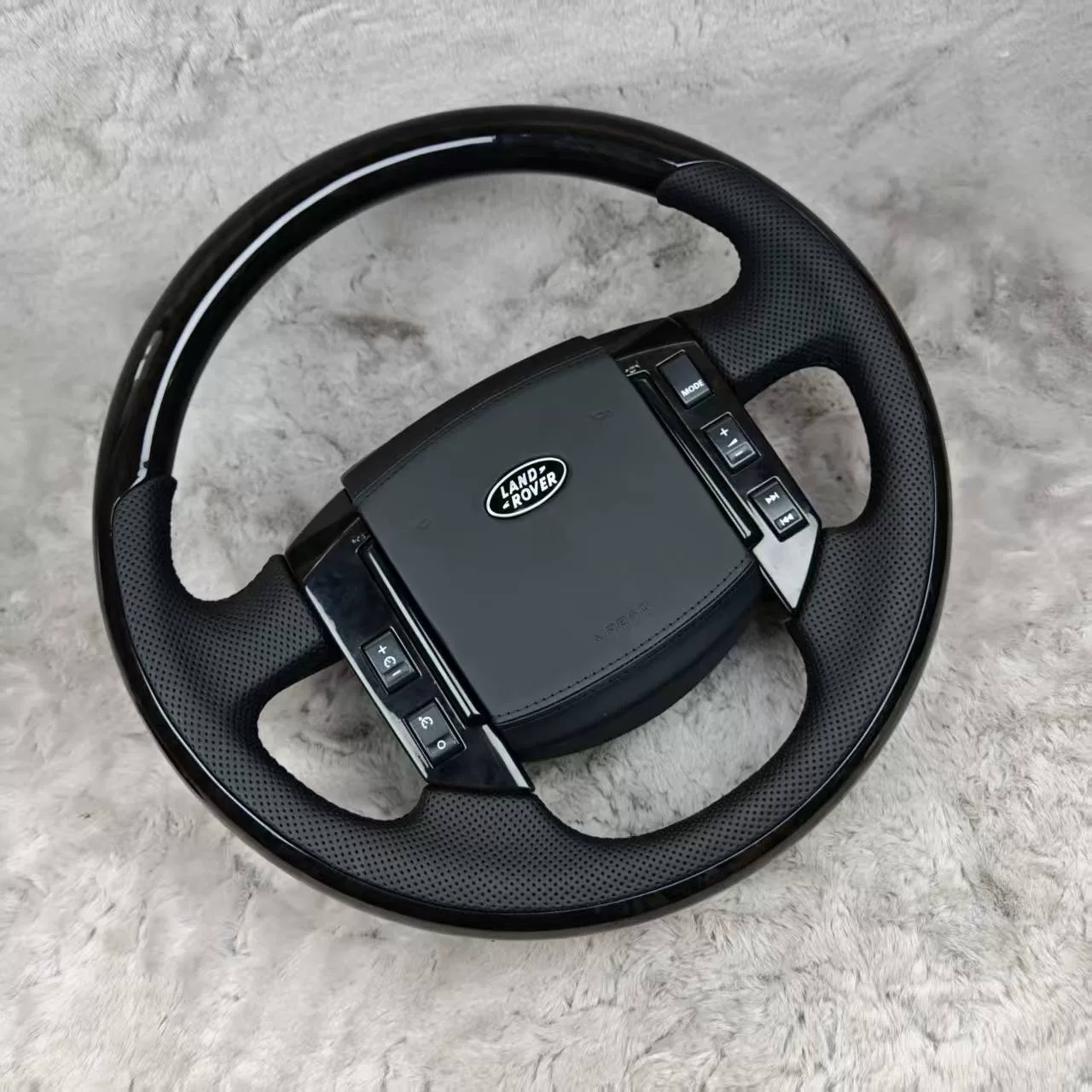 Full-Rim Genuine Wood Steering Wheel for Land Rover Discovery 3 (Custom-Refurbished OEM Base)