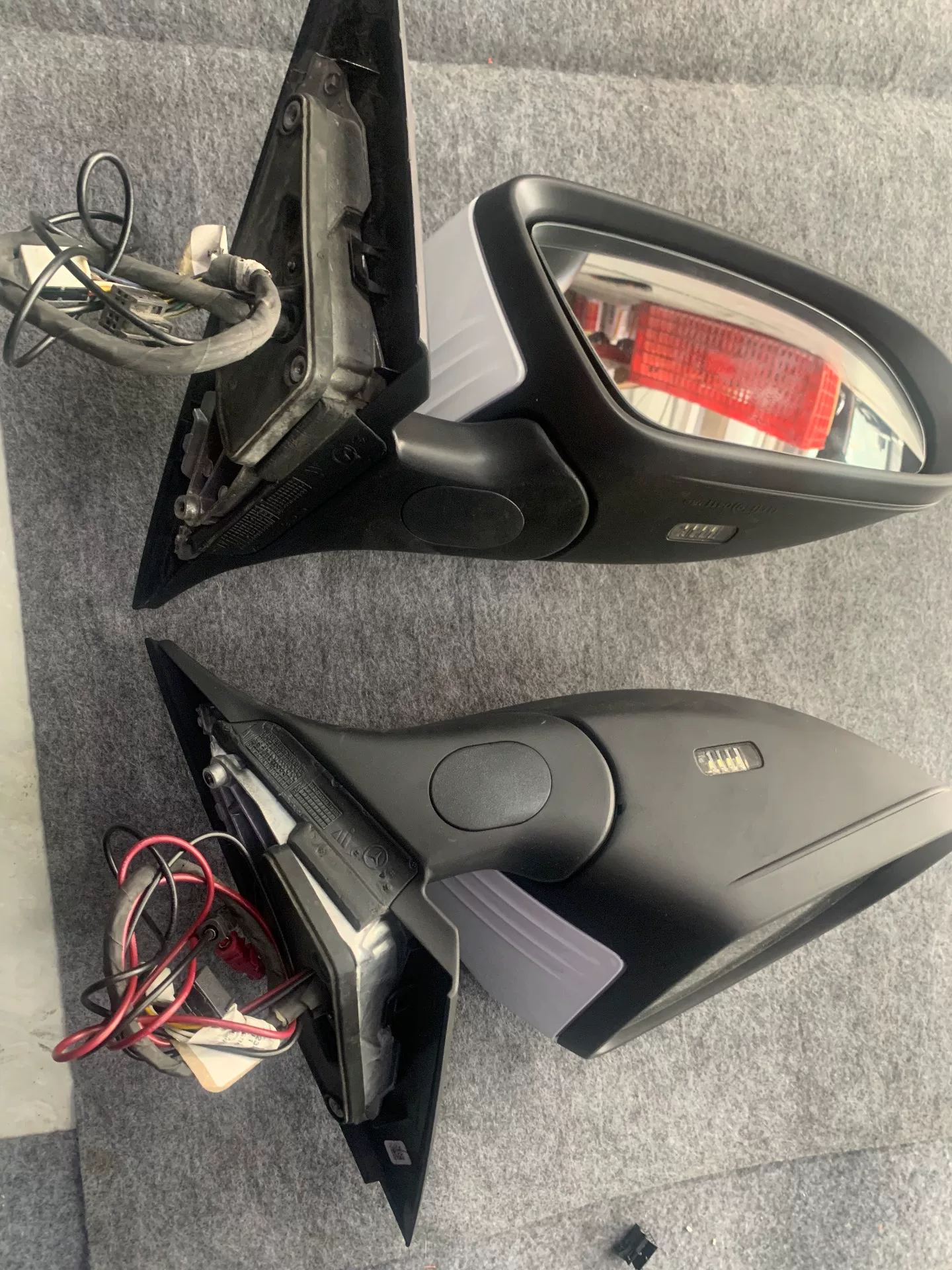 Mercedes-Benz C-Class W205 OEM Power-Folding Mirror Assembly