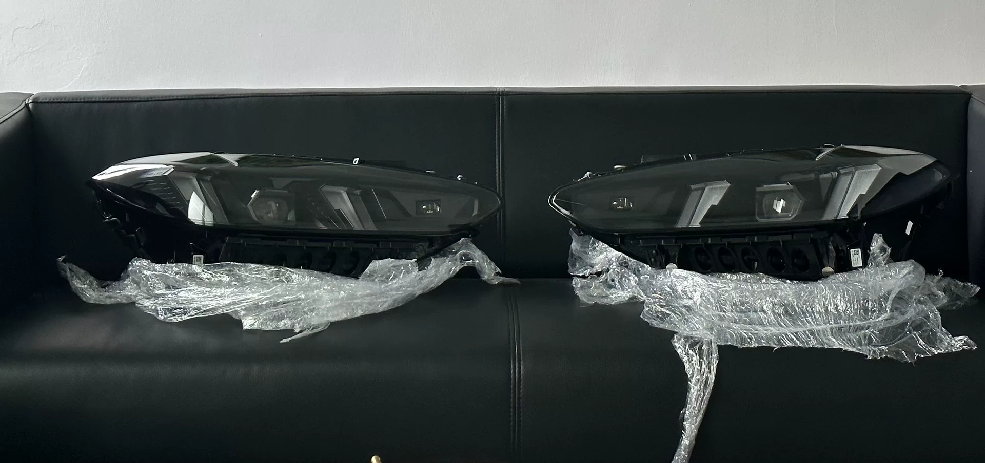 BMW M3 CS/M4 CS Factory Gold Eye Headlights (G80/G82/G83)