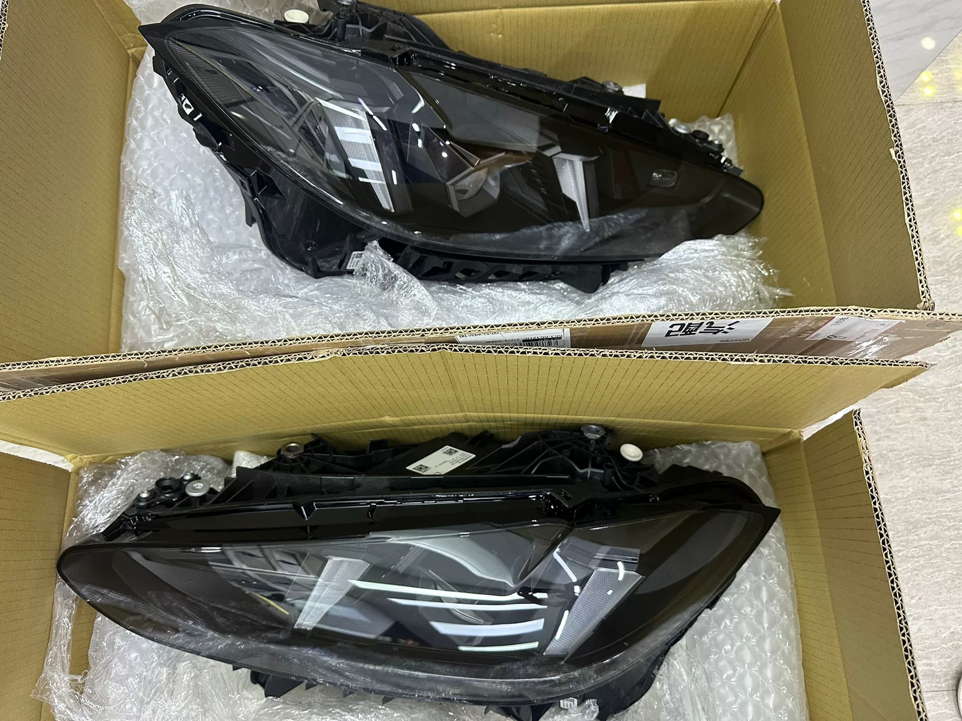 BMW M3 CS/M4 CS Factory Gold Eye Headlights (G80/G82/G83)