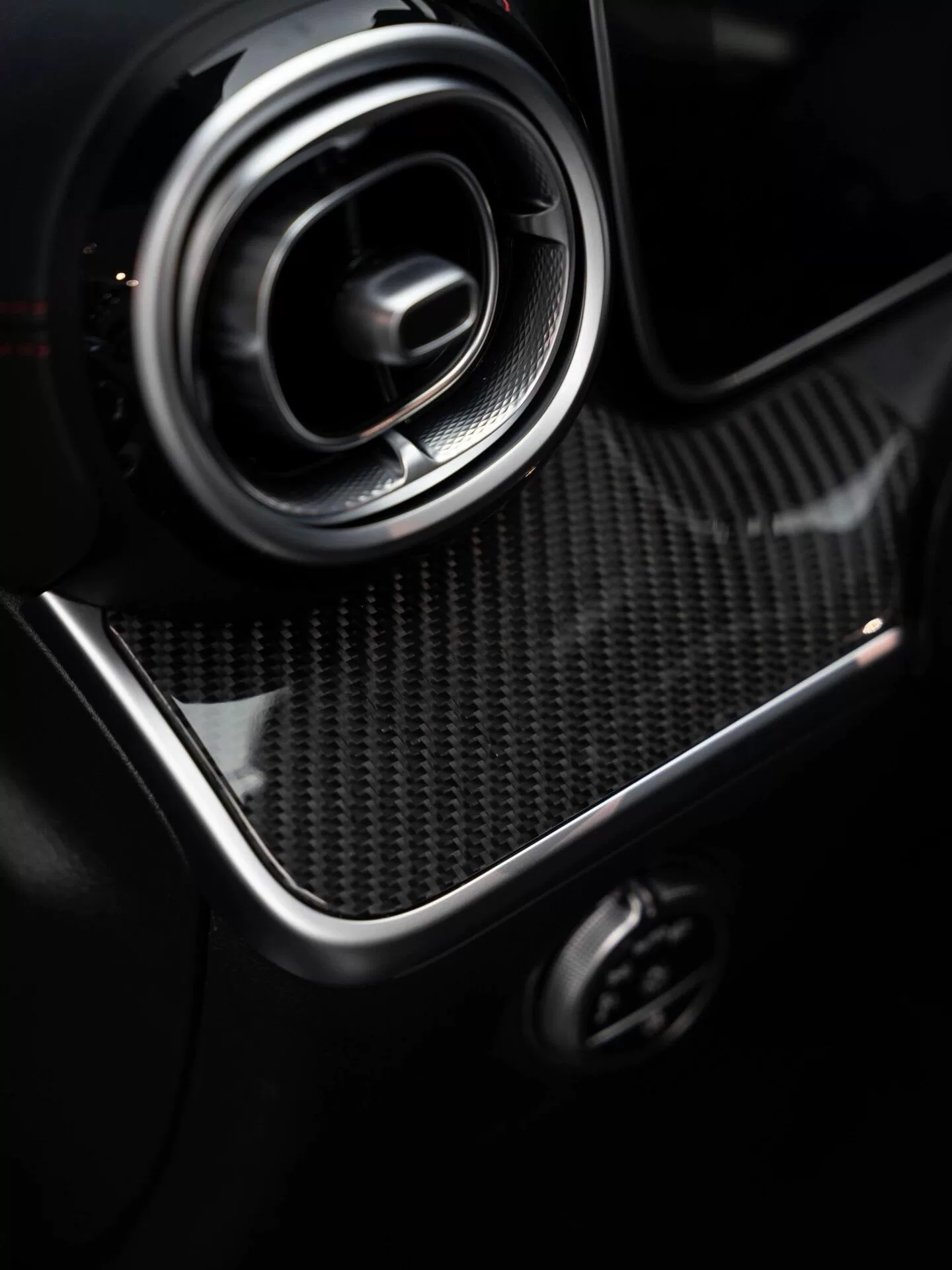 Mercedes-BenzW206/CLE/CLE53 Factory‑Installed Carbon Fiber Instrument Panel Trim