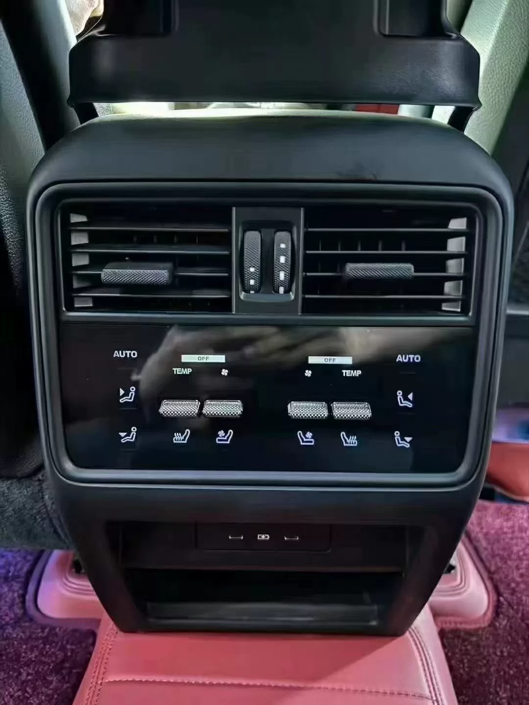 Actualización de la pantalla de control del clima trasero del Porsche Cayenne (2024) – Sincronización de doble zona