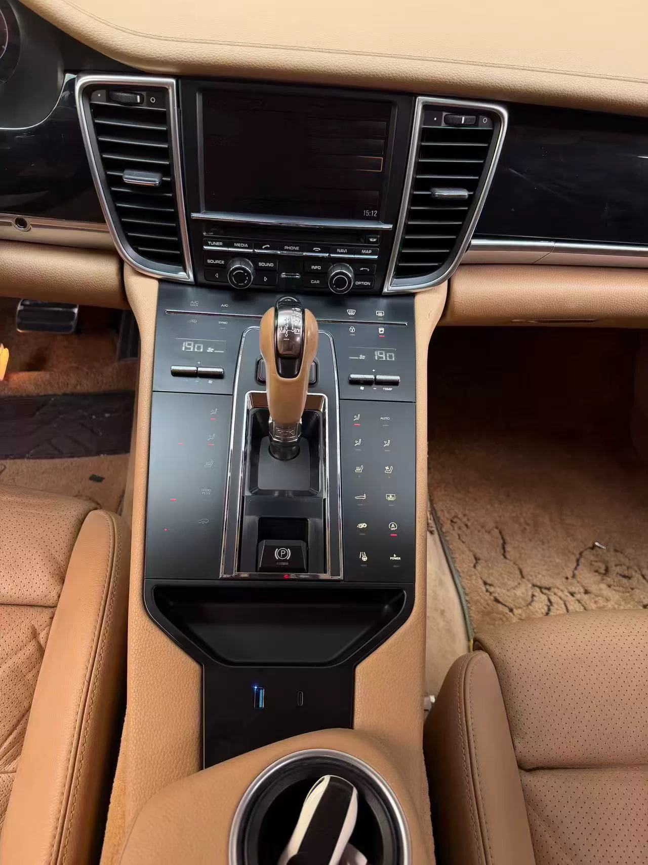 Painel de controle climático com tela sensível ao toque de alta qualidade para Porsche Panamera (2010–2017) – Atualização completa para LCD, com USB-C e suporte para ar-condicionad