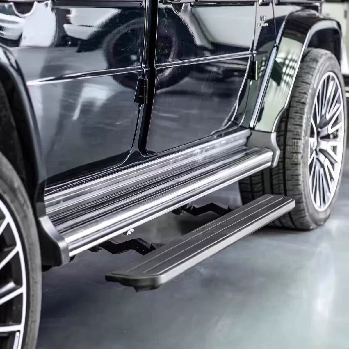 Mercedes-Benz G-Class Power Running Boards with Auto-Folding & Rotating Welcome Light