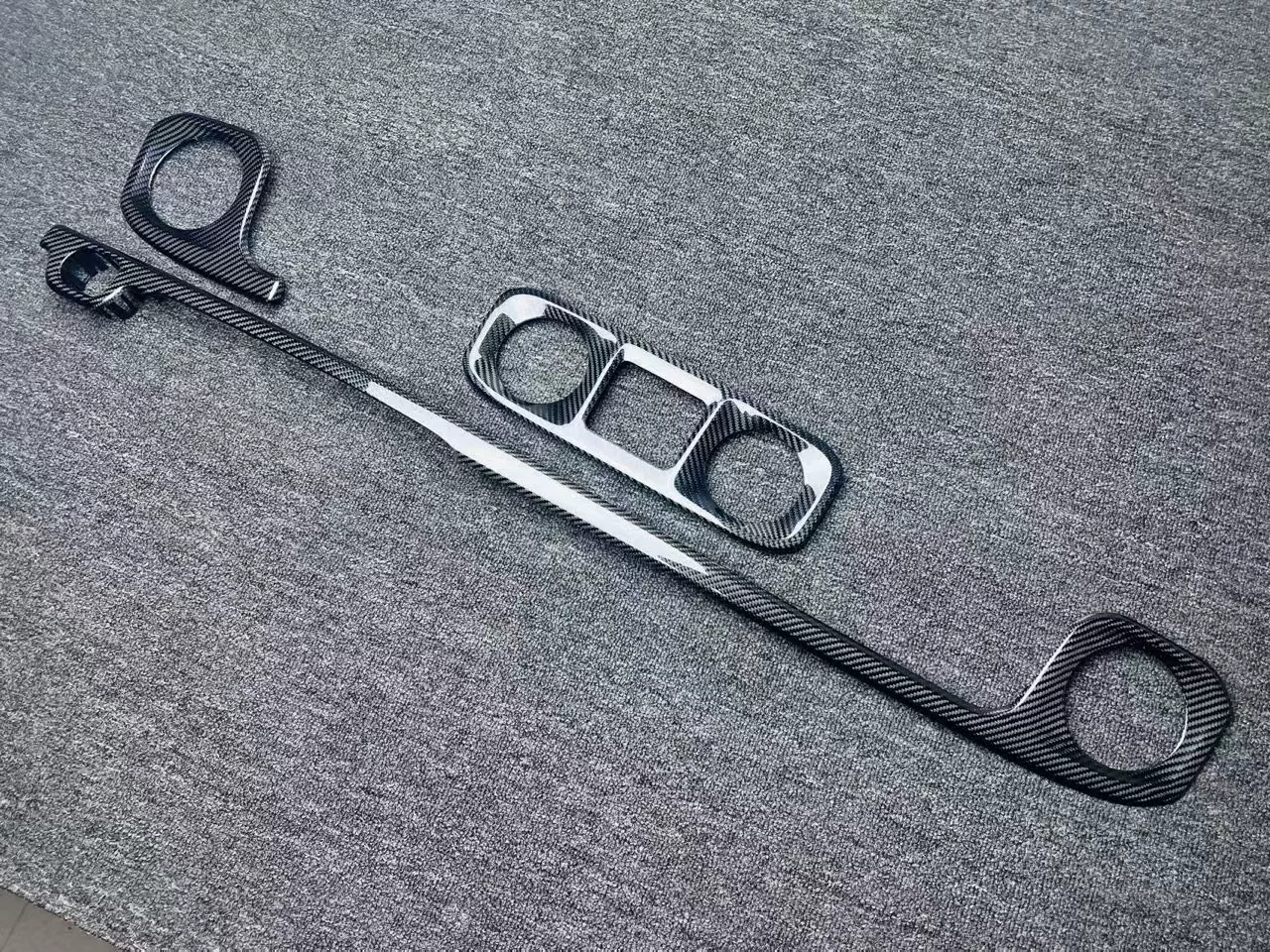 Carbon Fiber AC Vent Trim Set (3-Piece) for Mercedes-Benz G-Class (2019–2025) – G500, G550, G63