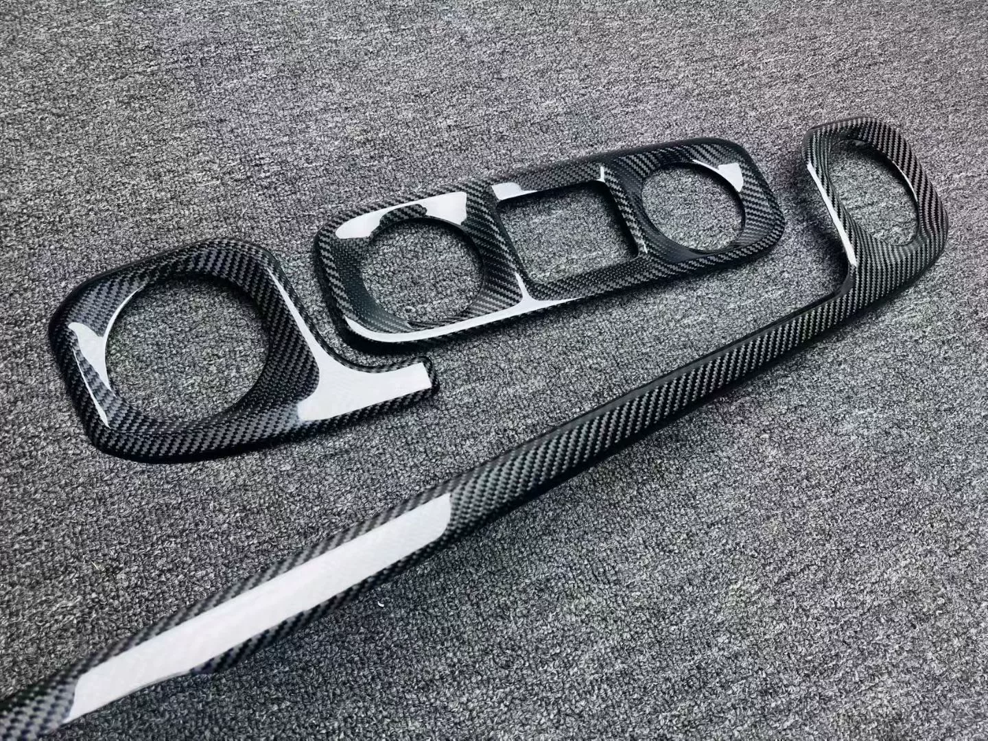 Carbon Fiber AC Vent Trim Set (3-Piece) for Mercedes-Benz G-Class (2019–2025) – G500, G550, G63