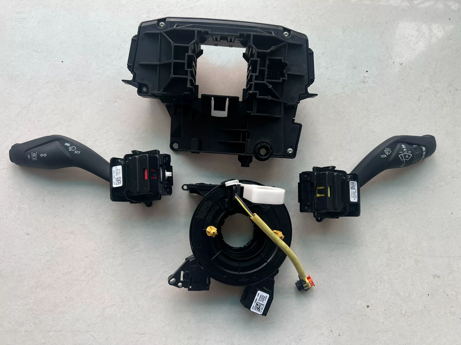 Carcasa del módulo de control de la columna de dirección (SCCM) de grado OEM para Ford Mondeo, Edge, Taurus y Explorer