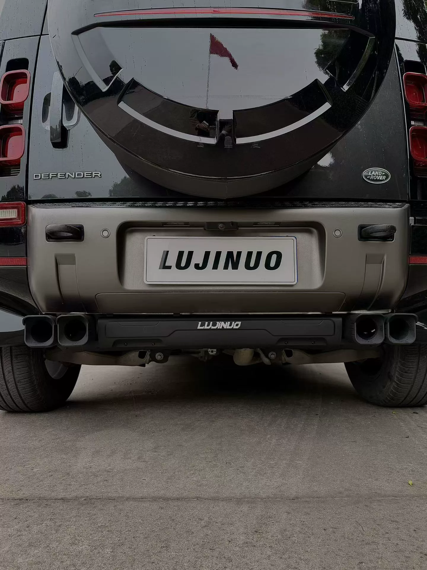 Land Rover Defender Exhaust Tip – Full-Cover Mountain-Style Muffler Tip